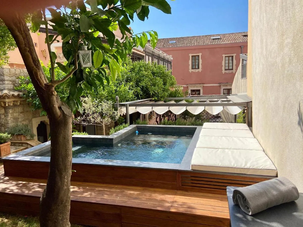 *** Bed & Breakfast Relais 147 - Luxury B&B Taormina Italien
