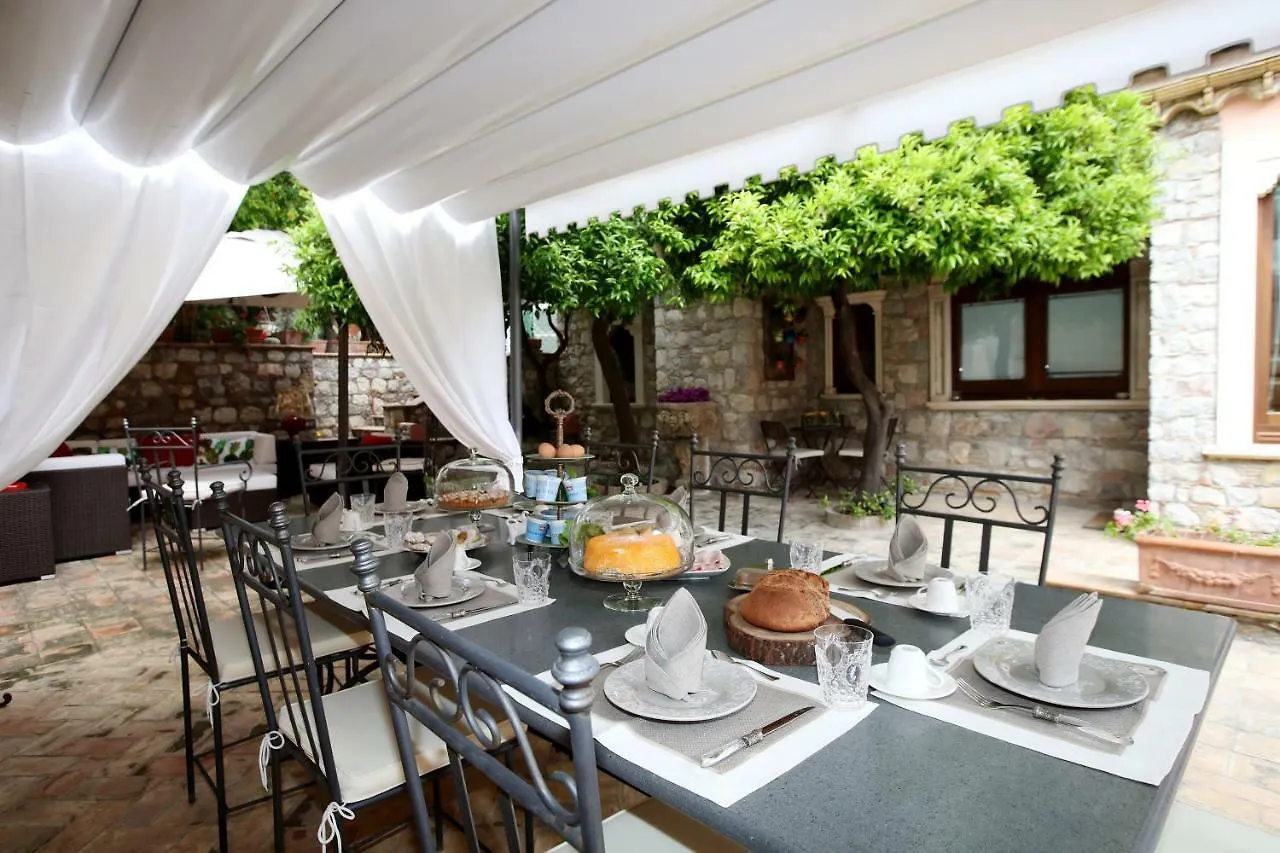 Relais 147 - Luxury B&B Taormina Bed & Breakfast